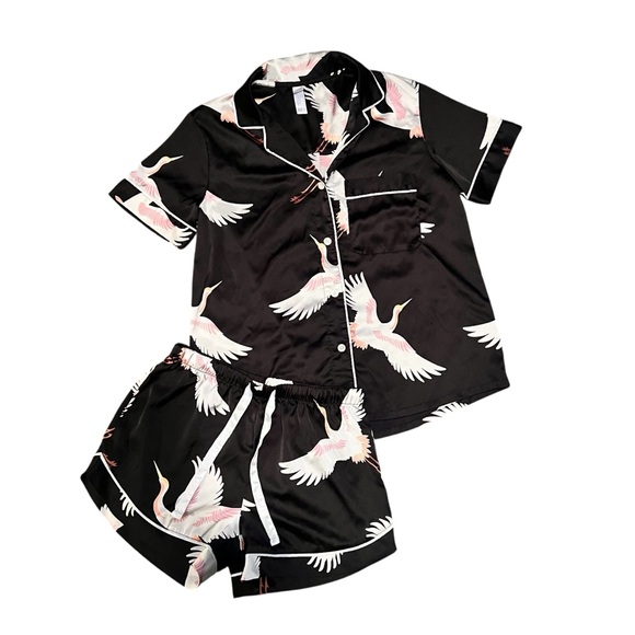 stars above Other - Black White Pink Crane Bird Print Short Sleeve Short Pajama Set Size XS